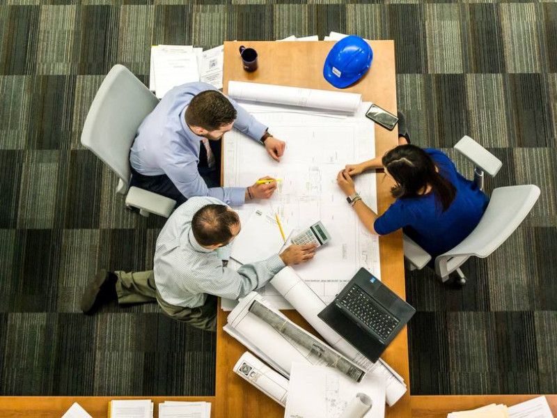 El perfil de trabajador que buscan las PYMES riojanas en 2025: Previsiones de contratación