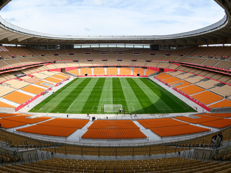 Aspecto del interior del estadio de La Cartuja, en Sevilla, antes de la final de la Copa del Rey entre Barcelona y Real Madrid