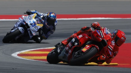 Marc Márquez no perdonó en Alcañiz y culminó un fin de semana perfecto.